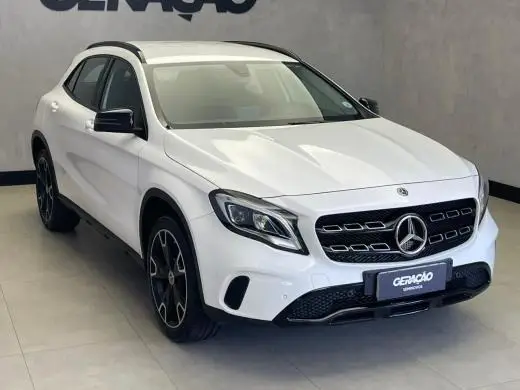 MERCEDES-BENZ GLA 200 1.6 CGI FLEX NIGHT 7G-DCT MERCEDES-BENZ GLA 200 1.6 CGI FLEX NIGHT 7G-DCT