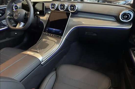 MERCEDES-BENZ-C 300-2023