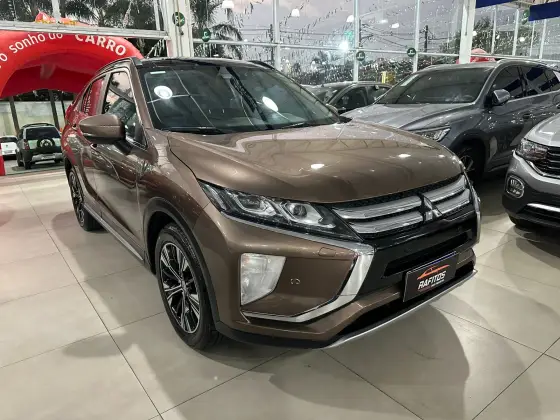 MITSUBISHI ECLIPSE CROSS 1.5 MIVEC TURBO GASOLINA HPE-S CVT MITSUBISHI ECLIPSE CROSS 1.5 MIVEC TURBO GASOLINA HPE-S CVT