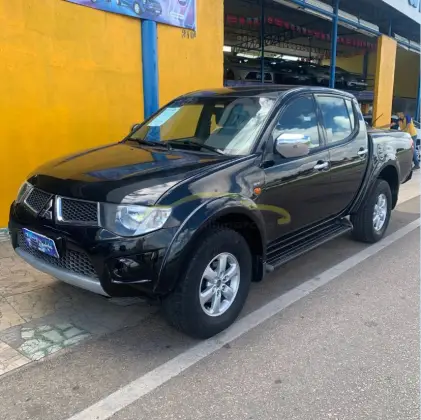 MITSUBISHI L200 TRITON 3.2 HPE 4X4 CD 16V TURBO INTERCOOLER DIESEL 4P AUTOMÁTICO