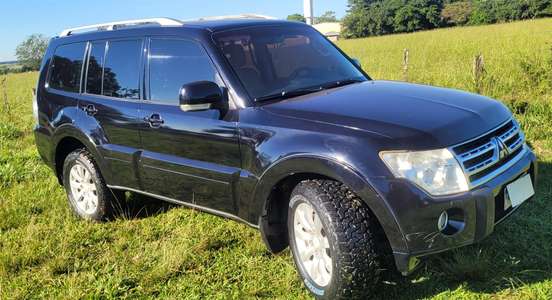 MITSUBISHI-PAJERO FULL-2010