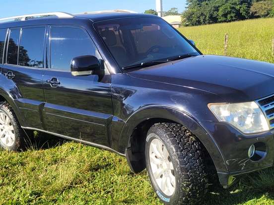 MITSUBISHI-PAJERO FULL-3.2 HPE 4X4 16V TURBO INTERCOOLER DIESEL 4P AUTOMÁTICO MITSUBISHI-PAJERO FULL-2010