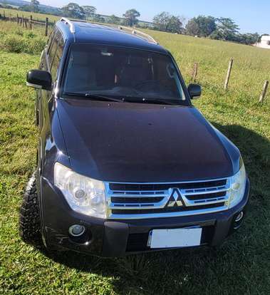MITSUBISHI-PAJERO FULL-2010