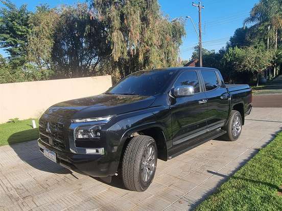 MITSUBISHI-TRITON-2.4 BITURBO DIESEL CD HPE 4X4 AUTOMÁTICO MITSUBISHI-TRITON-2025