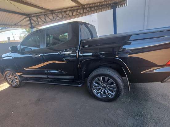 MITSUBISHI-TRITON-2.4 BITURBO DIESEL CD HPE 4X4 AUTOMÁTICO MITSUBISHI-TRITON-2025