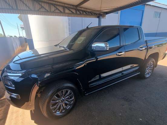 MITSUBISHI-TRITON-2.4 BITURBO DIESEL CD HPE 4X4 AUTOMÁTICO MITSUBISHI-TRITON-2025