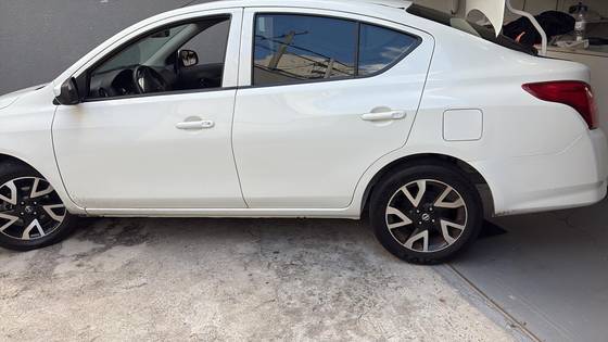 NISSAN VERSA 1.6 16V FLEXSTART S 4P MANUAL