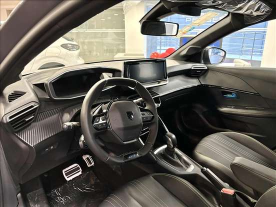 PEUGEOT-208-2025