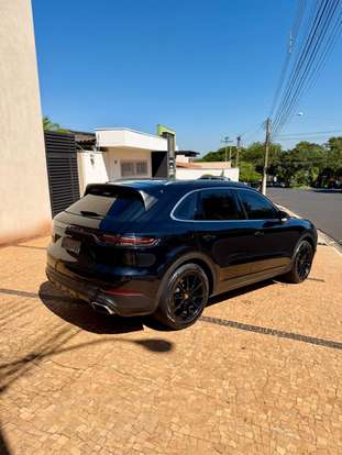PORSCHE-CAYENNE-2018