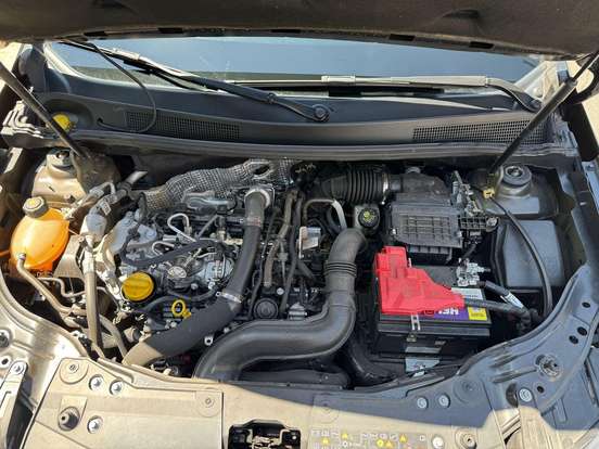 RENAULT-DUSTER-2023
