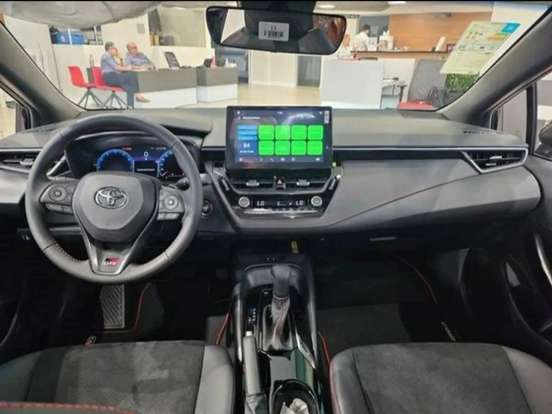 TOYOTA-COROLLA-2025