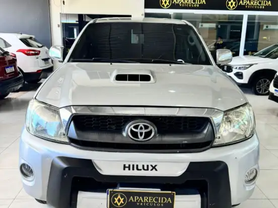 TOYOTA-HILUX-2.5 4X4 CS CHASSI CABINE 16V TURBO DIESEL 2P MANUAL TOYOTA-HILUX-2009