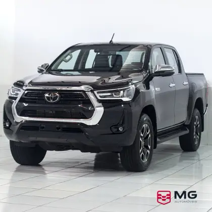 TOYOTA HILUX 2.8 D-4D TURBO DIESEL CD SRX 4X4 AUTOMÁTICO