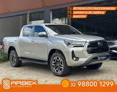 TOYOTA HILUX 2.8 D-4D TURBO DIESEL CD SRX 4X4 AUTOMÁTICO TOYOTA HILUX 2.8 D-4D TURBO DIESEL CD SRX 4X4 AUTOMÁTICO