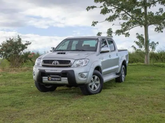 TOYOTA HILUX 3.0 SR 4X4 CD 16V TURBO INTERCOOLER DIESEL 4P MANUAL TOYOTA HILUX 3.0 SR 4X4 CD 16V TURBO INTERCOOLER DIESEL 4P MANUAL
