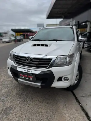 TOYOTA HILUX 3.0 SRV 4X4 CD 16V TURBO INTERCOOLER DIESEL 4P MANUAL TOYOTA HILUX 3.0 SRV 4X4 CD 16V TURBO INTERCOOLER DIESEL 4P MANUAL