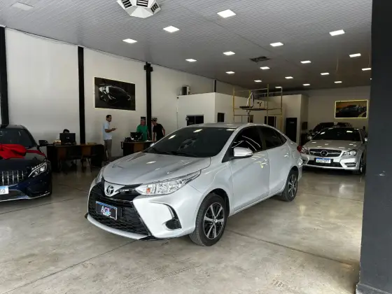 TOYOTA YARIS 1.5 16V FLEX SEDAN XL MULTIDRIVE TOYOTA YARIS 1.5 16V FLEX SEDAN XL MULTIDRIVE