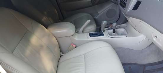 TOYOTA-HILUX SW4-2006