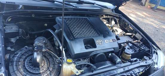 TOYOTA-HILUX SW4-2006