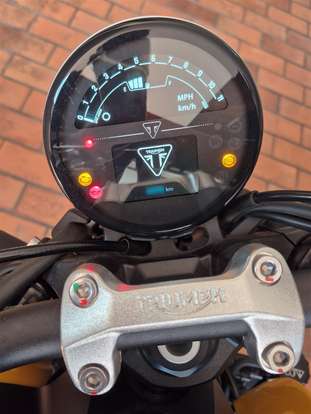 TRIUMPH-TRIDENT 660 TRIUMPH-TRIDENT 660-2025