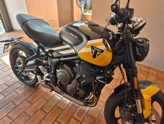 TRIUMPH-TRIDENT 660-2025