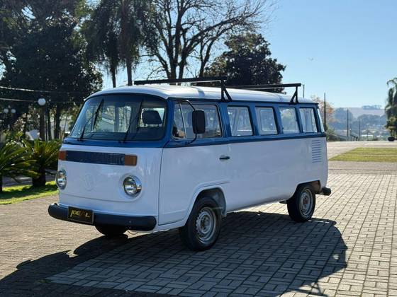 VOLKSWAGEN KOMBI 1.6 LUXO 8V GASOLINA 3P MANUAL