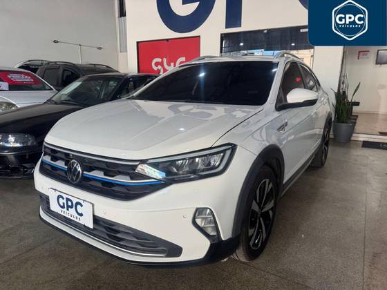 VOLKSWAGEN NIVUS 2023 1.0 200 TSI TOTAL FLEX HIGHLINE AUTOMÁTICO