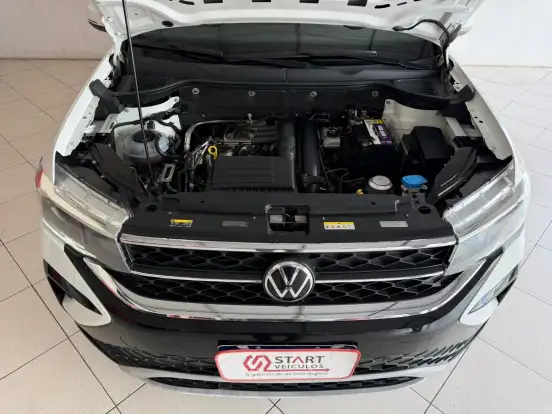 VOLKSWAGEN-TAOS-2021