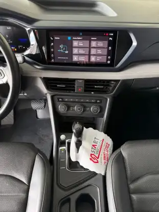 VOLKSWAGEN-TAOS-2021