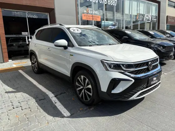 VOLKSWAGEN TAOS 1.4 250 TSI TOTAL FLEX HIGHLINE AUTOMÁTICO