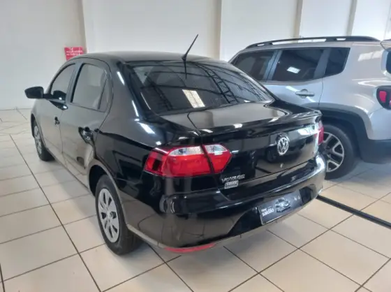 VOLKSWAGEN VOYAGE 1.6 MI COMFORTLINE 8V FLEX 4P MANUAL