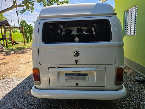 VOLKSWAGEN-KOMBI-2003