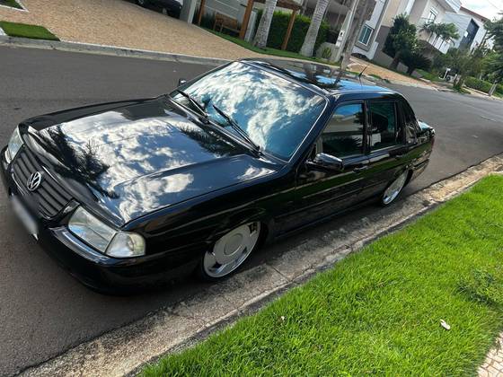 VOLKSWAGEN SANTANA 1.8 MI 8V GASOLINA 4P MANUAL