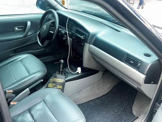 VOLKSWAGEN-SANTANA-1.8 MI 8V GASOLINA 4P MANUAL VOLKSWAGEN-SANTANA-2001