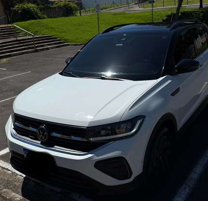 VOLKSWAGEN-T-CROSS-2024