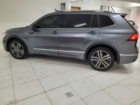 VOLKSWAGEN-TIGUAN-2.0 300 TSI GASOLINA ALLSPACE R-LINE AUTOMÁTICO VOLKSWAGEN-TIGUAN-2024