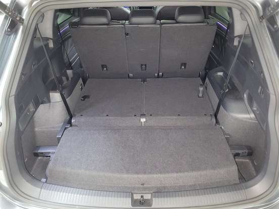 VOLKSWAGEN-TIGUAN-2.0 300 TSI GASOLINA ALLSPACE R-LINE AUTOMÁTICO VOLKSWAGEN-TIGUAN-2024