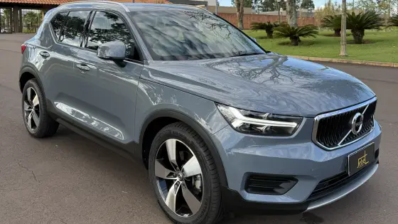 VOLVO XC40 2.0 T5 GASOLINA MOMENTUM AWD GEARTRONIC
