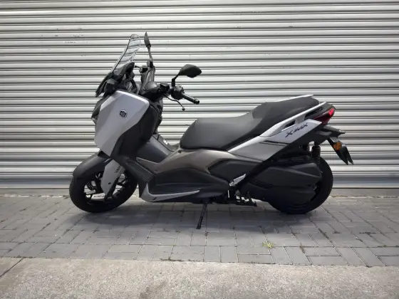 YAMAHA XMAX 250 CONNECTED ABS 