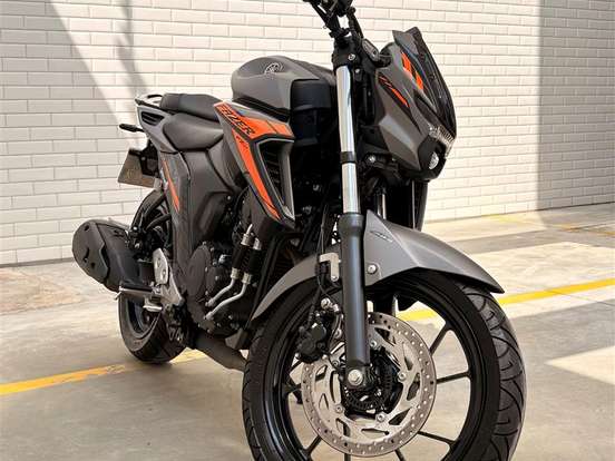 YAMAHA-FZ25 FAZER CONNECTED ABS YAMAHA-FZ25 FAZER CONNECTED ABS-2025