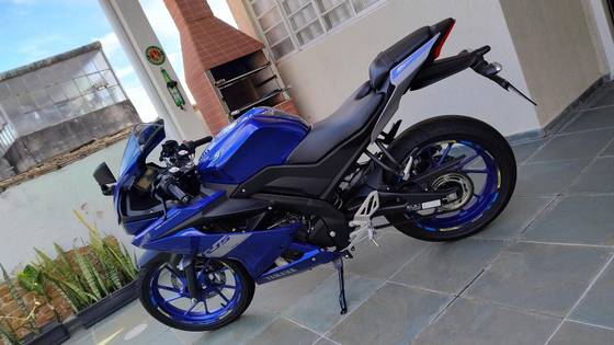 YAMAHA YZF R15 