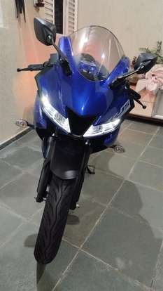 YAMAHA-YZF R15-2024
