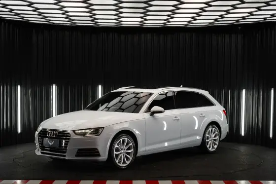 AUDI A4 2.0 TFSI AMBIENTE AVANT GASOLINA 4P S TRONIC