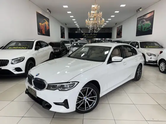 BMW 320i 2.0 16V TURBO GASOLINA SPORT AUTOMÁTICO BMW 320i 2.0 16V TURBO GASOLINA SPORT AUTOMÁTICO