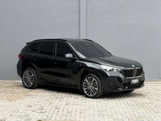 BMW-X1-2024