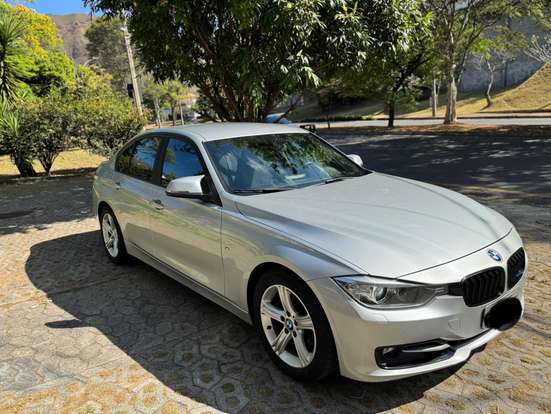 BMW-320i-2.0 MODERN 16V TURBO GASOLINA 4P AUTOMÁTICO BMW-320i-2013