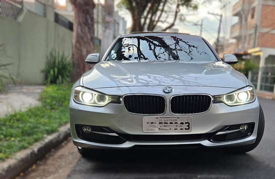 BMW-328i-2.0 SEDAN 16V GASOLINA 4P AUTOMÁTICO BMW-328i-2012
