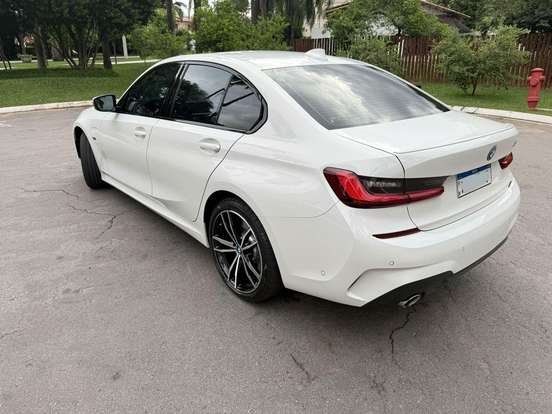 BMW-330e-2.0 16V TURBO HÍBRIDO M SPORT AUTOMÁTICO BMW-330e-2022