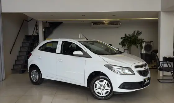 CHEVROLET ONIX 1.0 MPFI LT 8V FLEX 4P MANUAL CHEVROLET ONIX 1.0 MPFI LT 8V FLEX 4P MANUAL