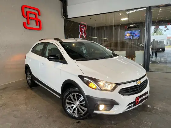 CHEVROLET ONIX 1.4 MPFI ACTIV 8V FLEX 4P AUTOMÁTICO CHEVROLET ONIX 1.4 MPFI ACTIV 8V FLEX 4P AUTOMÁTICO